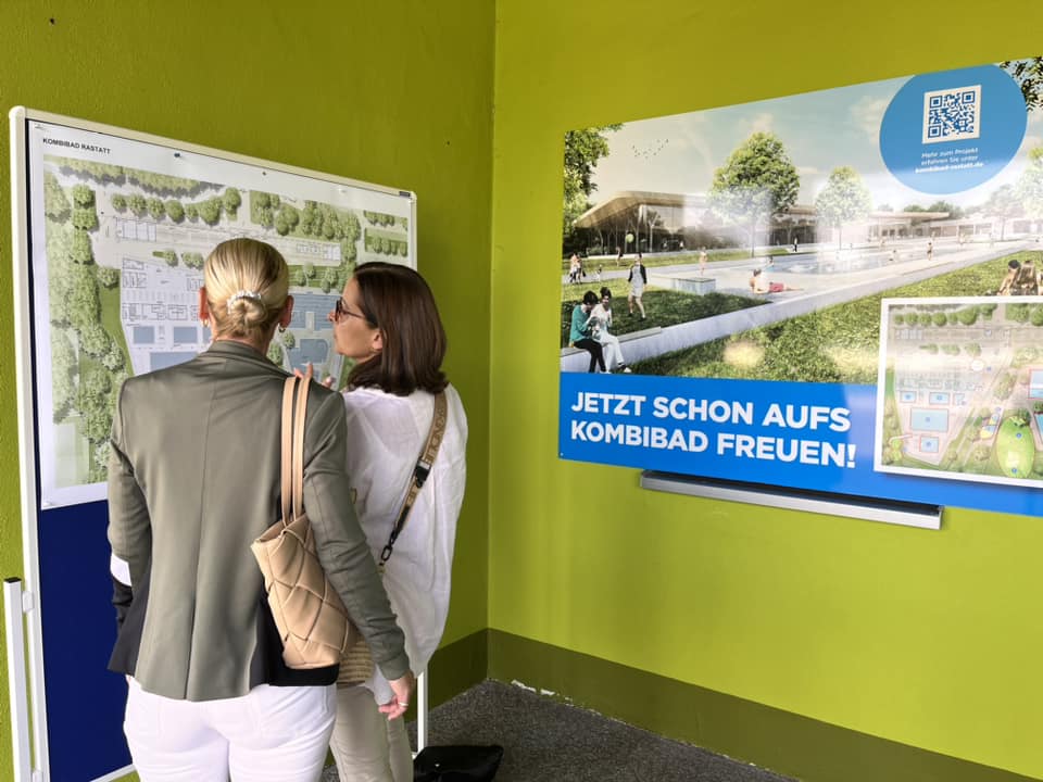 Am 8. August 2023 fand im Familienfreibad Natura und der danebenliegenden Badgaststätte ein Bürger-Dialog zum Kombibad Rastatt statt.